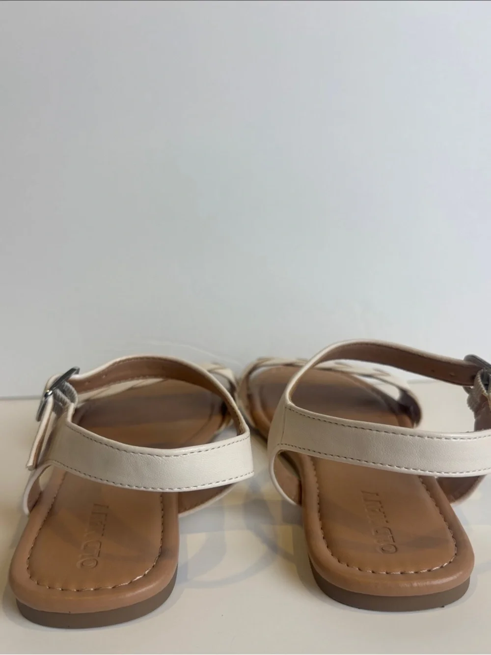 Old Navy Girls Size 1 Creme De La Creme Faux-Leather Braided Sandals